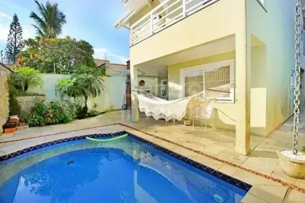 Casa com 4 Quartos à venda, 258m² no Jardim Ribamar, Peruíbe