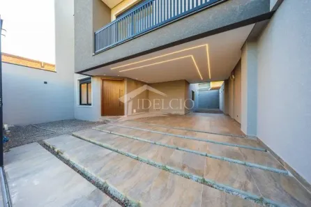 Sobrado com 4 Quartos à venda, 220m² no Cruzeiro, São José dos Pinhais