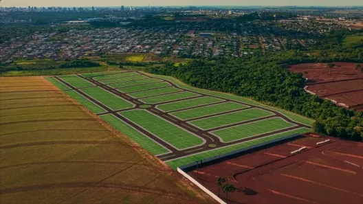Lote/Terreno à venda, 200m² no Cascavel Velho, Cascavel