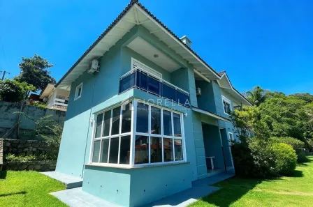 Casa com 3 Quartos para alugar, 263m² no Pantanal, Florianópolis