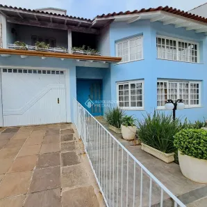 Casa com 3 Quartos à venda, 265m² no Ipanema, Porto Alegre