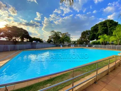 Apartamento com 2 Quartos para venda ou aluguel, 53m² no Jardim São Carlos, Sorocaba