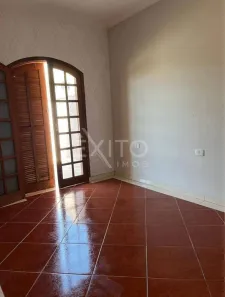 Sobrado com 4 Quartos à venda, 200m² no Jardim Marambaia II, Jundiaí