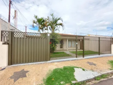 Casa com 4 Quartos para venda ou aluguel, 286m² no Centro, São Carlos