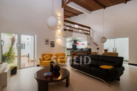 Casa com 5 Quartos à venda, 228m² no Jardim Santa Helena, São Paulo