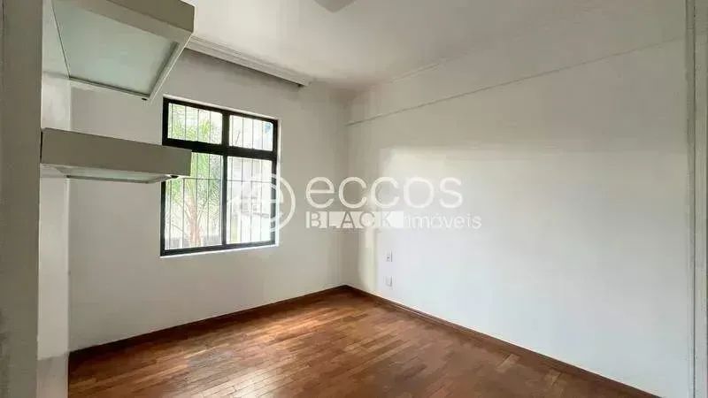 Apartamento com 3 quartos — Estoril, Belo Horizonte