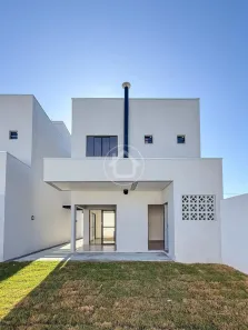 Sobrado com 3 Quartos à venda, 240m² no Jardim Tropical, Cuiabá