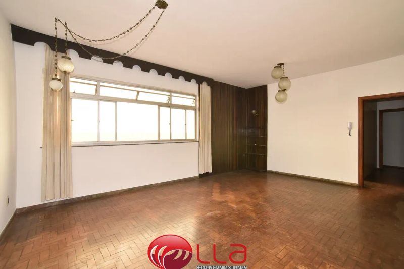 Apartamento com 3 quartos — Funcionários, Belo Horizonte