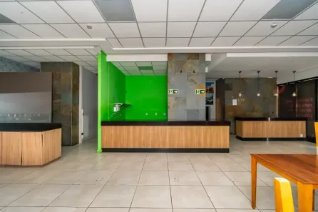 Ponto Comercial para alugar, 305m² no Menino Deus, Porto Alegre