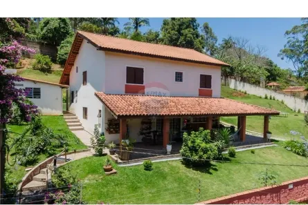 Fazenda/Sítio com 3 Quartos à venda, 280m² no Mantiqueira, Mairiporã