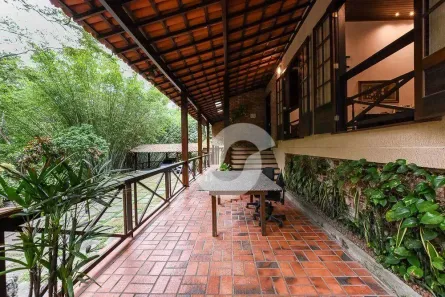 Casa com 4 Quartos à venda, 579m² no Muriqui, Niterói