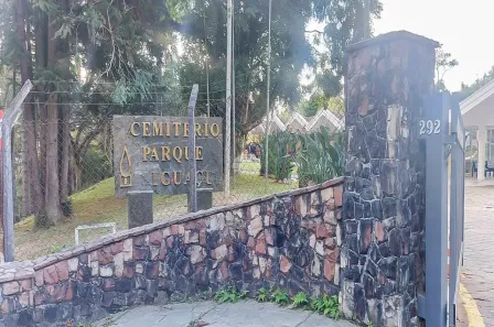 Lote/Terreno à venda, 17m² no Cascatinha, Curitiba