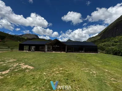 Fazenda/Sítio com 2 Quartos à venda, 90000m² no Colônia Alpina, Teresópolis