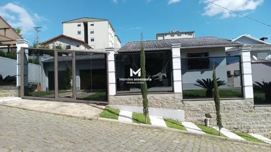 Casa com 3 Quartos à venda, 140m² no São Luiz, Caxias do Sul