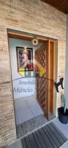 Sobrado com 5 Quartos à venda, 291m² no Jardim Ana Emilia, Taubaté
