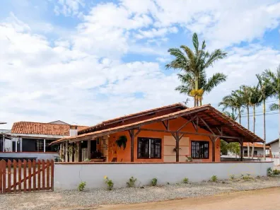 Casa com 4 Quartos à venda, 110m² no Salinas, Balneário Barra do Sul