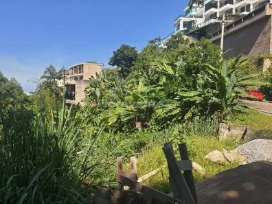 Lote/Terreno à venda, 932m² no Marapé, Santos