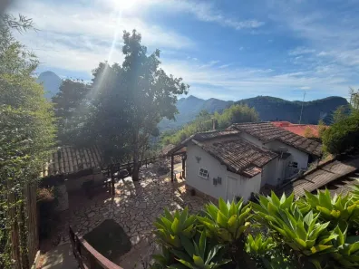 Casa de Condomínio com 3 Quartos à venda, 300m² no Araras, Petrópolis