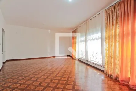 Casa com 3 Quartos à venda, 300m² no Vila Prado, São Paulo