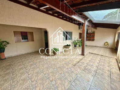 Casa com 3 Quartos à venda, 196m² no Planalto, Uberlândia