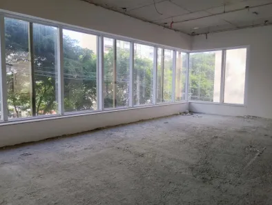 Ponto Comercial para alugar, 192m² no Liberdade, São Paulo