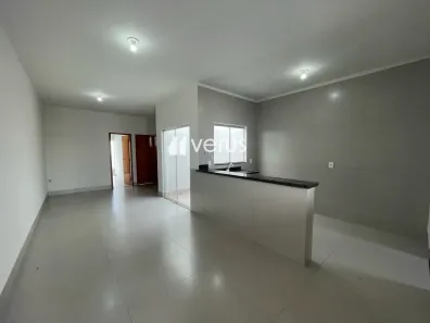 Casa com 2 Quartos para alugar, 87m² no Shopping Park, Uberlândia