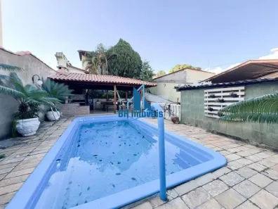 Casa com 3 Quartos à venda, 380m² no São Gotardo, Contagem