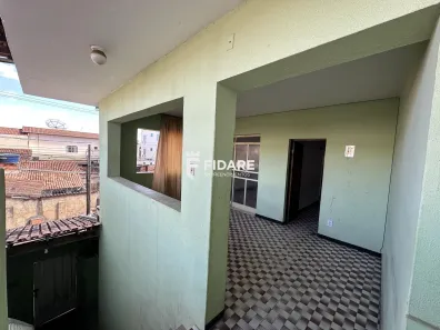 Sobrado com 4 Quartos para alugar, 150m² no Vila Guilhermina, Montes Claros