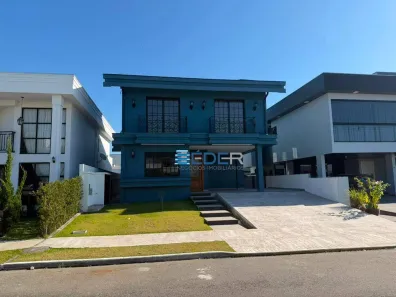 Casa de Condomínio com 4 Quartos à venda, 242m² no Santa Regina, Camboriú