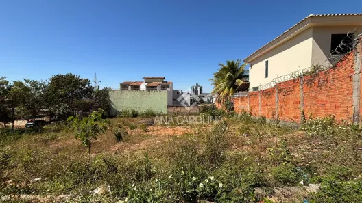 Lote/Terreno à venda, 450m² no Ibituruna, Montes Claros