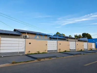 Casa de Condomínio com 2 Quartos à venda, 10m² no Cambará, Boa Vista