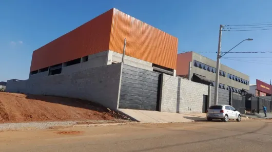 Galpão/Depósito/Armazém à venda, 700m² no Parque Industrial Prestes (Éden), Sorocaba