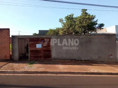 Lote/Terreno à venda, 260m² no Parque Laranjeiras, Araraquara