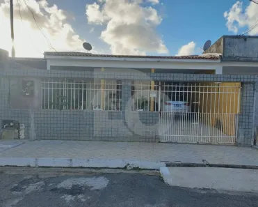 Casa com 3 Quartos à venda, 200m² no Jabotiana, Aracaju