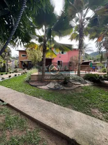 Casa com 4 Quartos à venda, 610m² no Engenho do Mato, Niterói
