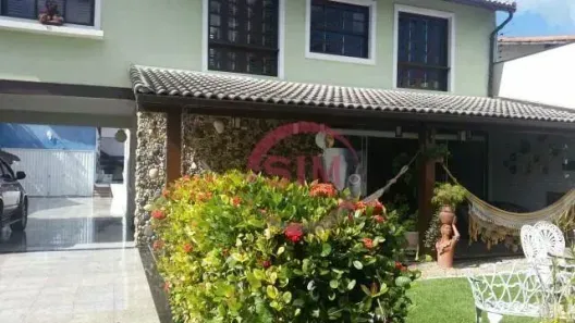 Casa com 6 Quartos para alugar, 600m² no Portinho, Cabo Frio