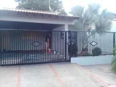 Casa com 3 Quartos à venda, 200m² no Martinópolis, Martinópolis