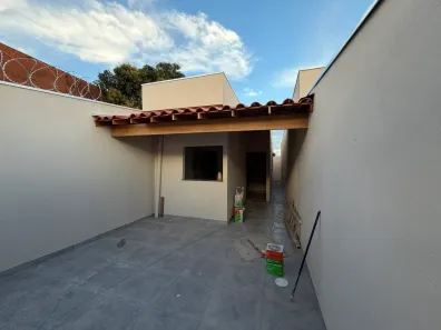Casa com 2 Quartos à venda, 45m² no Loteamento Novo Jaraguá, Montes Claros