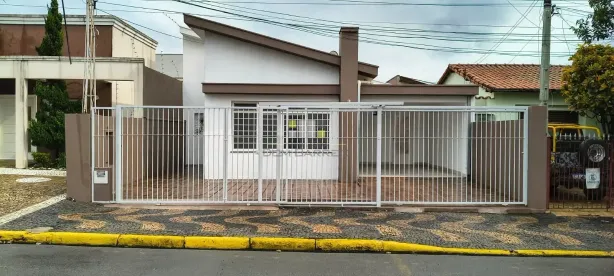 Casa com 3 Quartos para alugar, 130m² no Vila Menuzzo, Sumaré