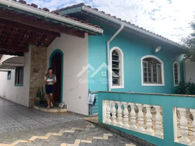 Casa com 4 Quartos à venda, 165m² no Balneário Arpoador, Peruíbe
