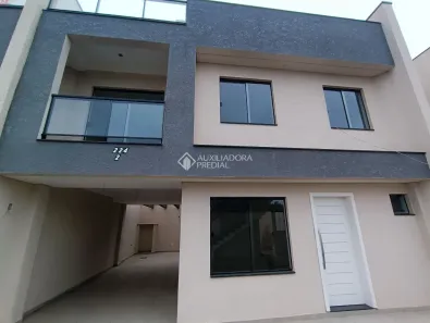 Sobrado com 3 Quartos à venda, 155m² no Tarumã, Curitiba