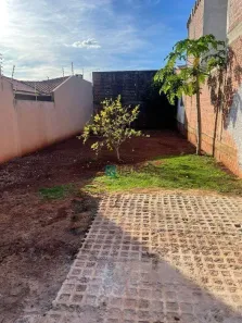 Lote/Terreno à venda, 200m² no Jardim Oriental, Maringá