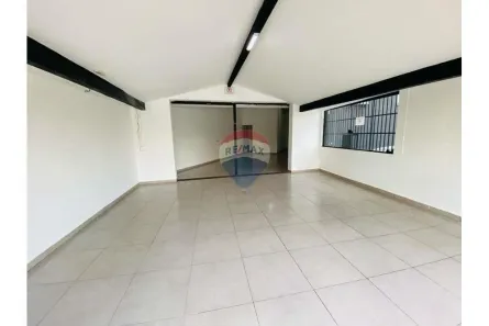 Ponto Comercial para alugar, 200m² no Vila Thais, Atibaia