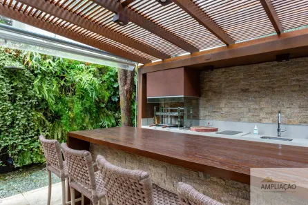 Casa de Condomínio com 3 Quartos à venda, 350m² no Real Parque, São Paulo