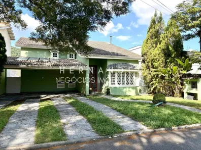 Casa de Condomínio com 3 Quartos para alugar, 266m² no Alphaville, Santana de Parnaíba