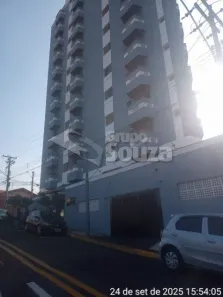 Apartamento com 3 Quartos para alugar, 110m² no Vila Monteiro, Piracicaba