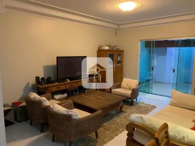 Casa com 4 Quartos à venda, 190m² no Alto Umuarama, Uberlândia
