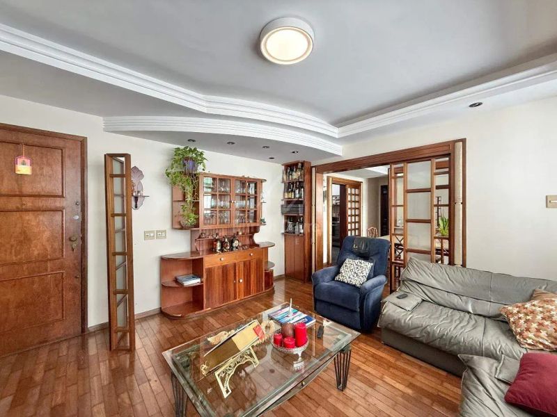Apartamento com 4 quartos — Sion, Belo Horizonte
