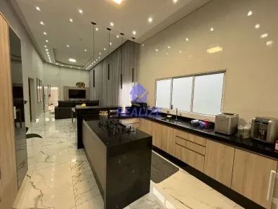 Casa com 3 Quartos à venda, 210m² no Residencial Ouro Verde, Botucatu
