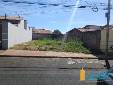 Lote/Terreno à venda, 364m² no Jardim Karaíba, Uberlândia